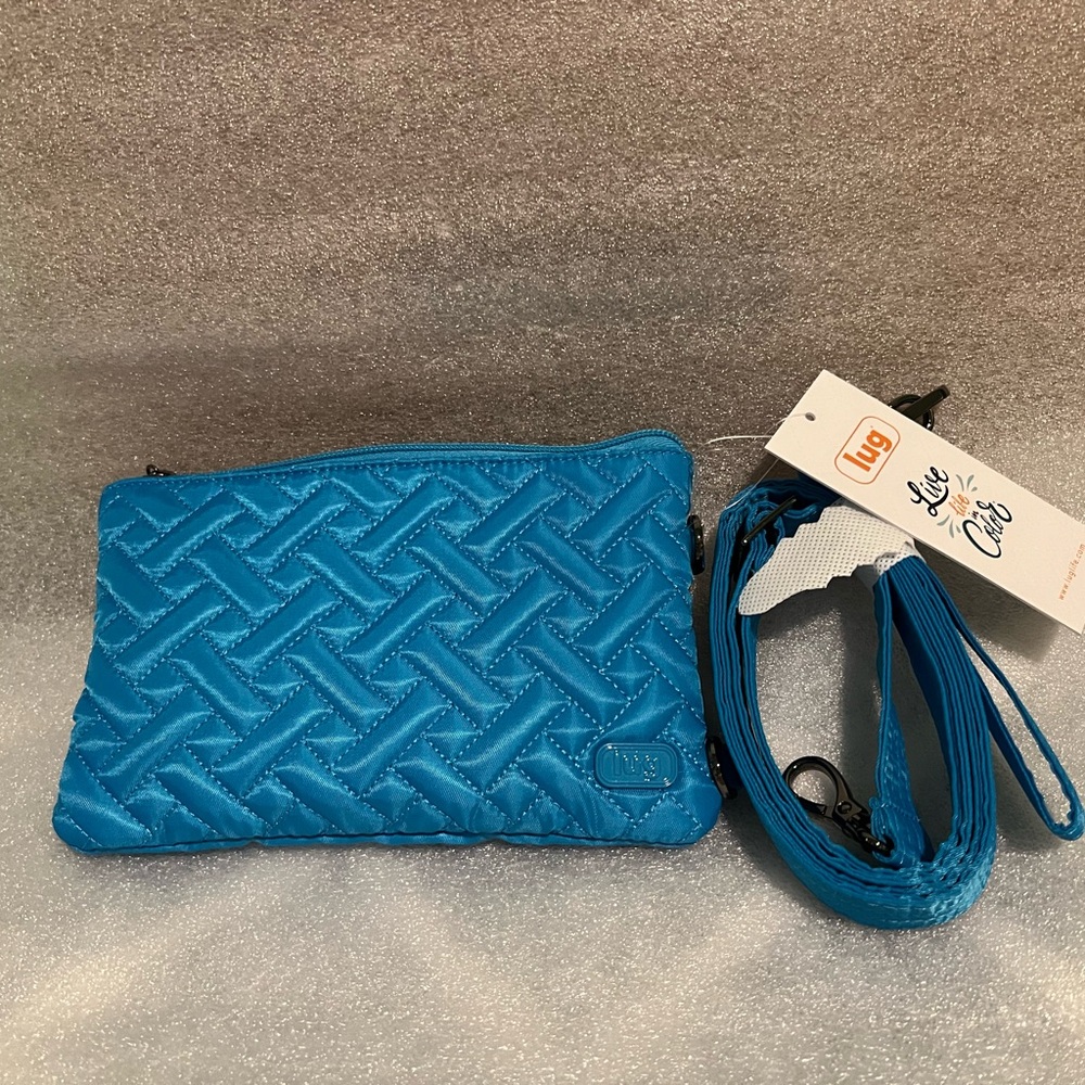 Lug Peekaboo Crossbody & Wristlet in SkyBlue
